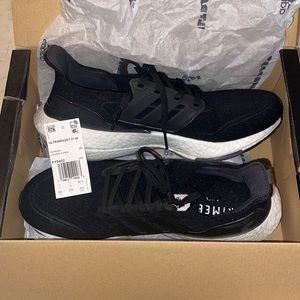 Adidas Ultraboost 21